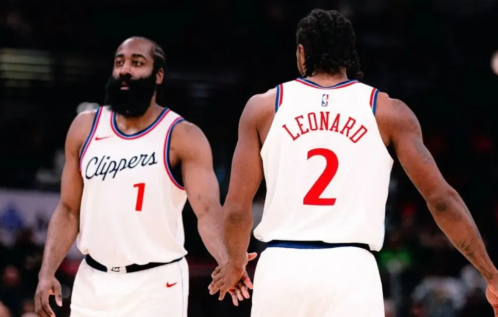 爱游戏-Ning重返赛场，最后时刻胜出首场状态出色，快船观众沸腾！-爱游戏