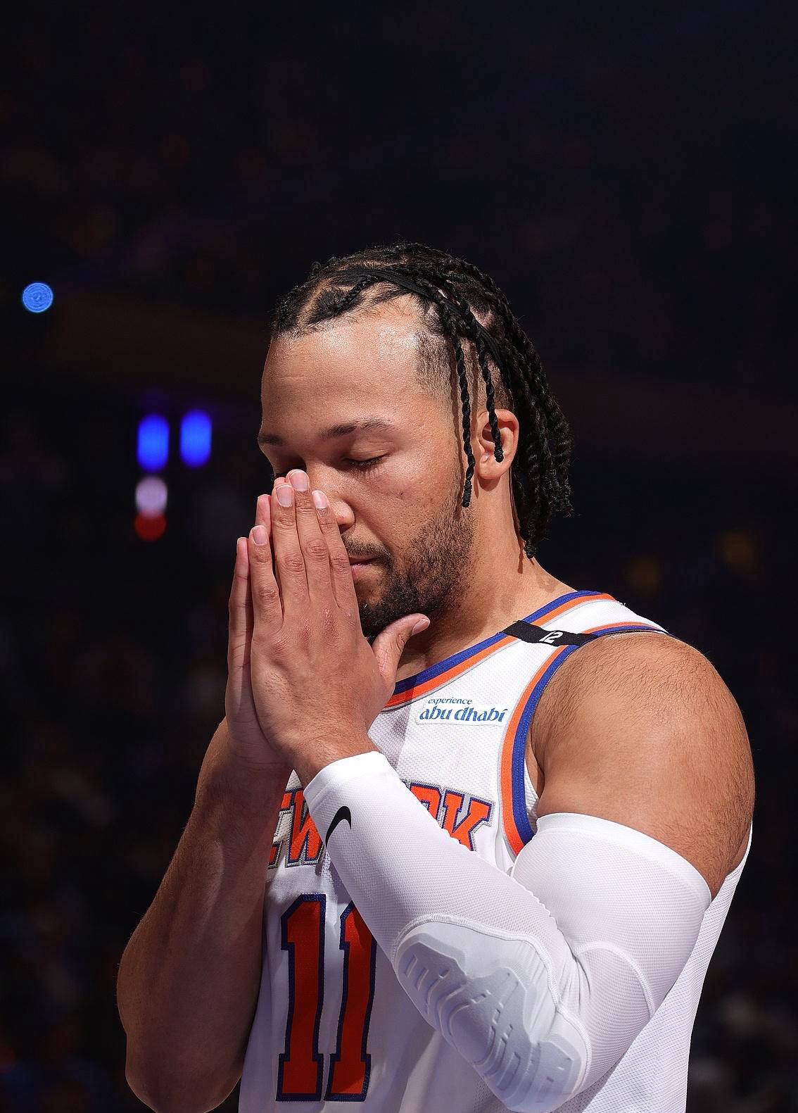 爱游戏平台-西亚卡姆重返赛场，比赛局势复杂首场状态出色，切尔西观众沸腾！气势如虹延续的简单介绍-爱游戏平台